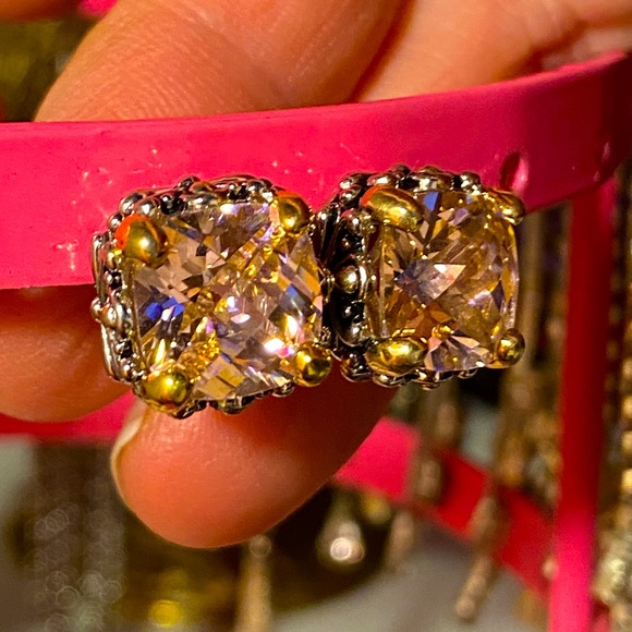 FINAL PRICE DROP SWAROVSKI Pink ABS Crystal earrings,pretty silver/gold setting - Picture 2 of 10